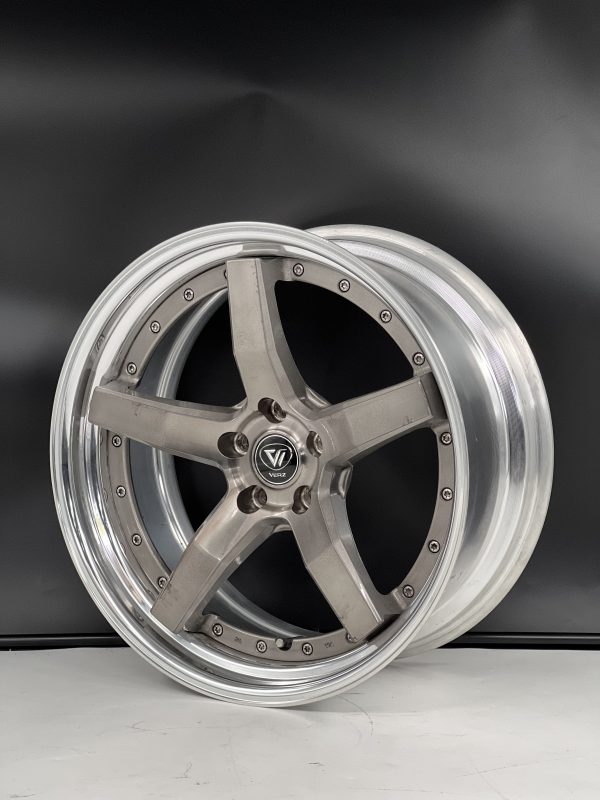 20 インチ VERZ KCV03 20 インチ VERZ KCV03